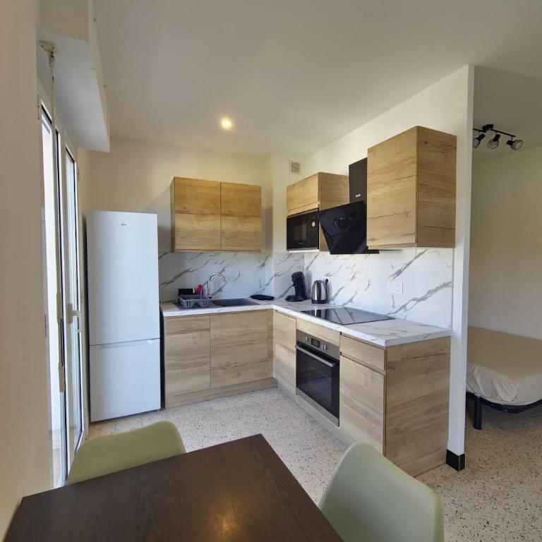 Studio with sea view 2 minutes from beach - Antibes - Apartment mit 1 Schlafzimmer - 12
