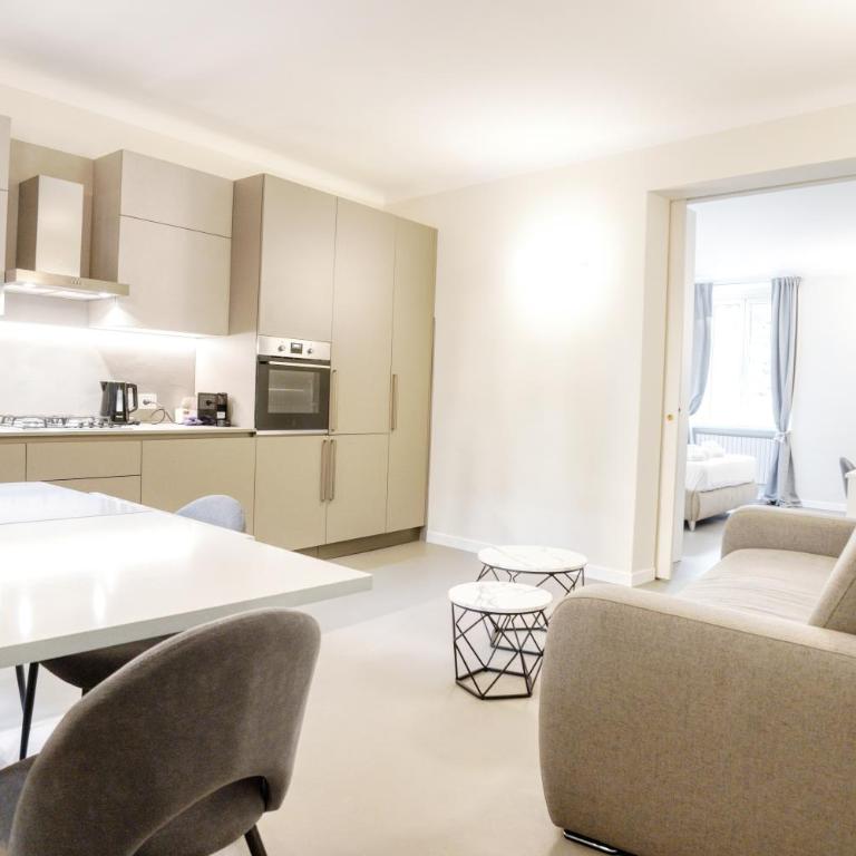 Monforte Premium Apartment - Steps from San Babila - Two-Bedroom Apartment - 4