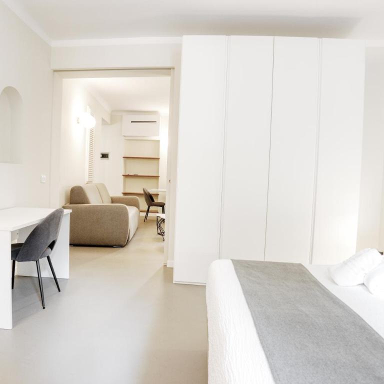 Monforte Premium Apartment - Steps from San Babila - Two-Bedroom Apartment - 11