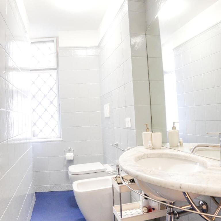 Monforte Premium Apartment - Steps from San Babila - Two-Bedroom Apartment - 17