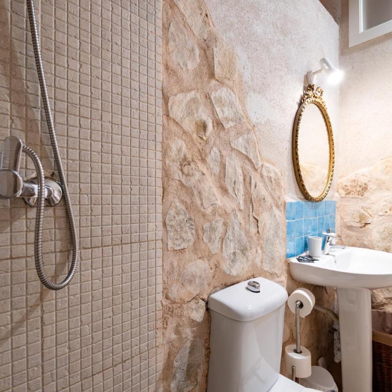 Patio in the Heart of Toledo , Pets , Family - Apartamento de 2 dormitorios con terraza - 7