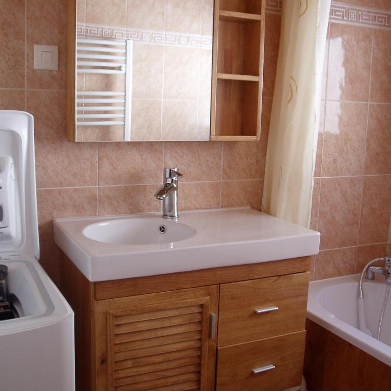 Chalet Les Lauzes - Appartamento Superior con Balcone - 4