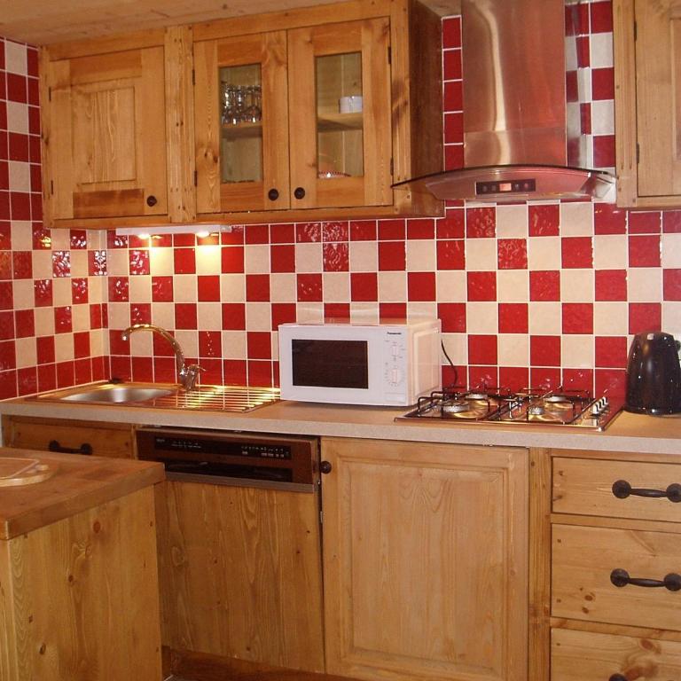 Chalet Les Lauzes - Appartamento Superior con Balcone - 1