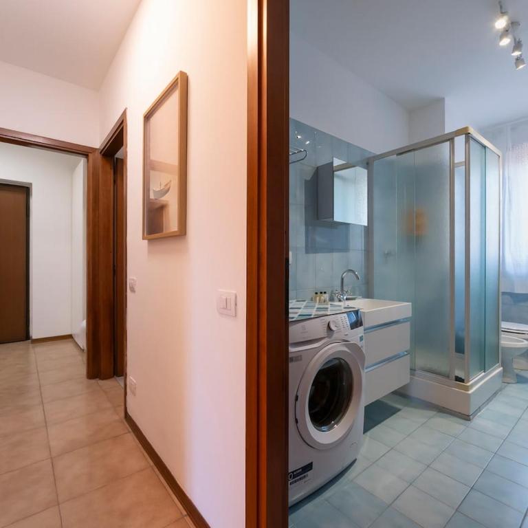 Xenia Milano - 4 rooms apt in Via Cassano 14 - Three-Bedroom Apartment - 35