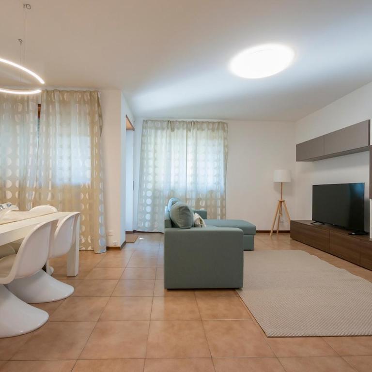 Xenia Milano - 4 rooms apt in Via Cassano 14 - Three-Bedroom Apartment - 20