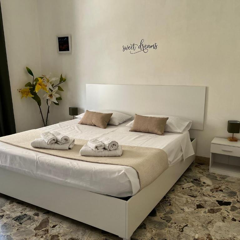 Pellegrino House - Doppelzimmer mit Balkon - 2