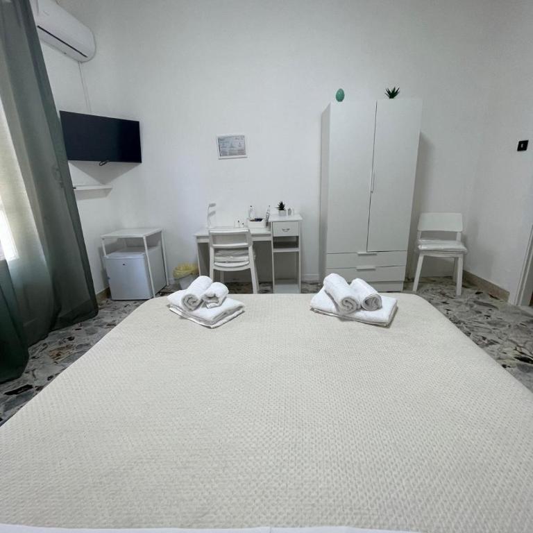 Pellegrino House - Doppelzimmer mit Balkon - 5