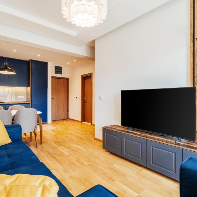 Central Apartments Budva - Apartman sa Pogledom na Grad - 4