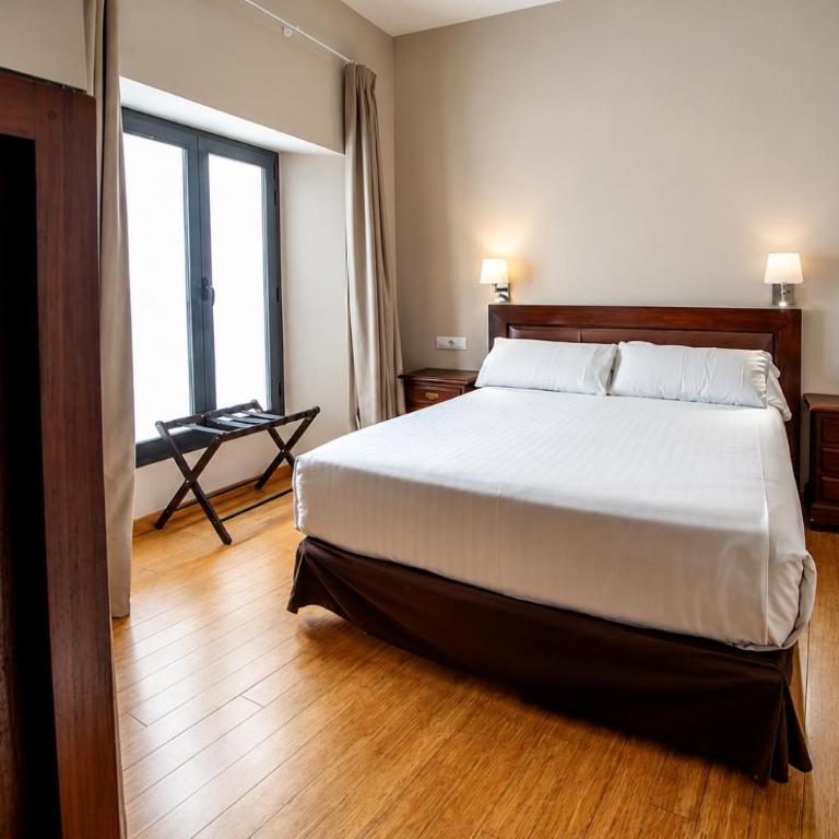 Hotel Simon - Habitación Doble Confort - 11
