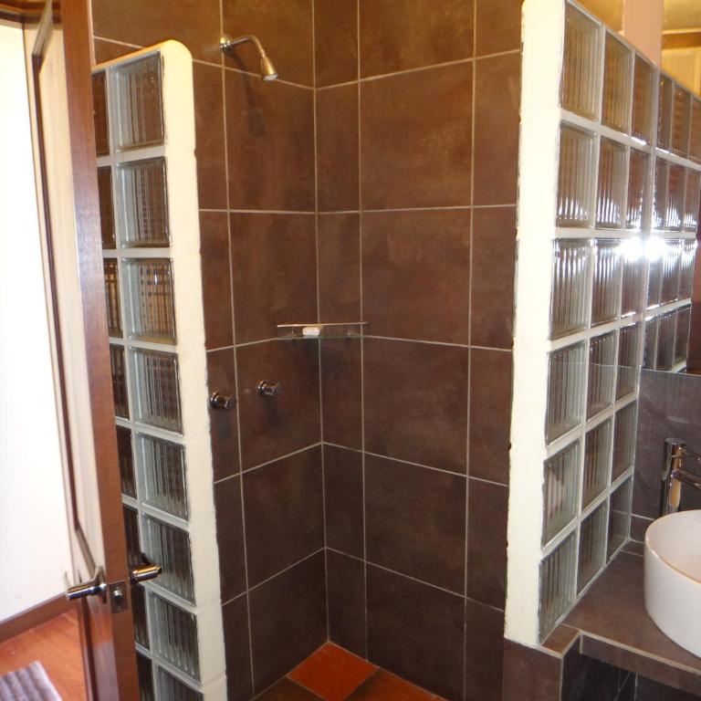 Rendezvous Hostal - Habitación Triple Estándar con baño privado - 3