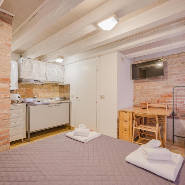 Balastro Design Rooms - Venice City Center - Chambre Double avec Salle de Bains Privative - 9