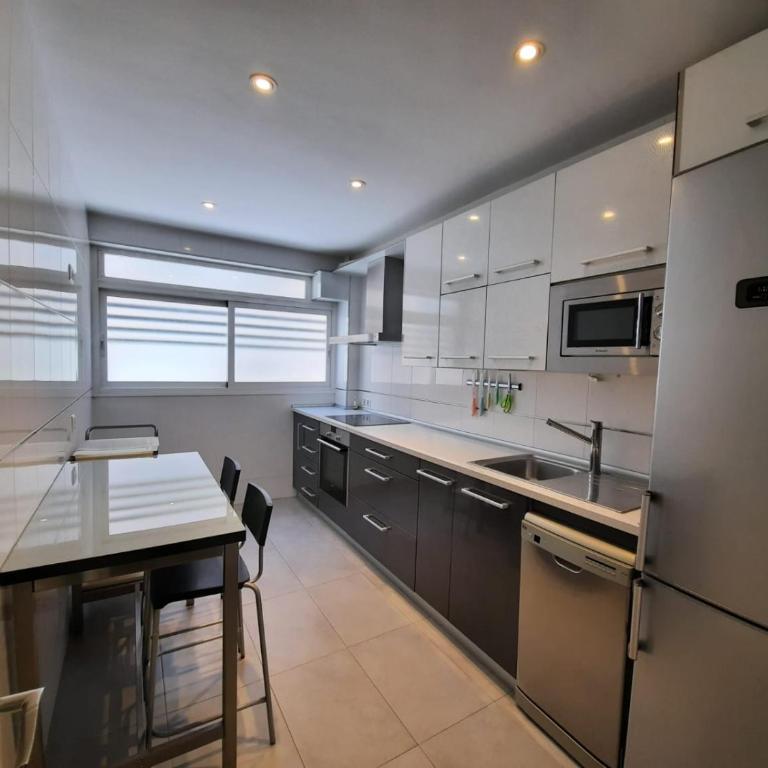 ALCAZABA Homes - Appartamento con 3 Camere da Letto - 2
