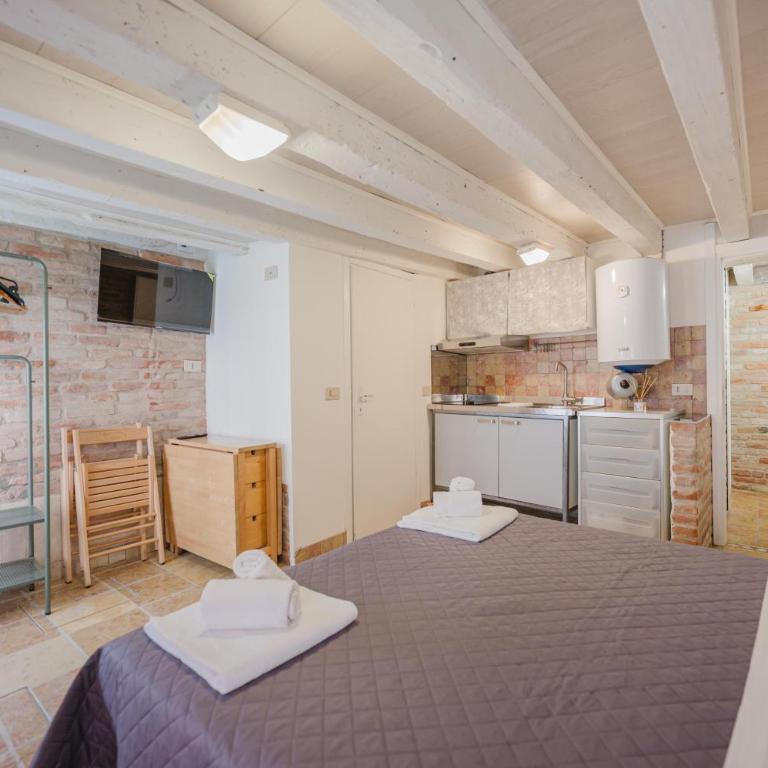 Balastro Design Rooms - Venice City Center - Chambre Supérieure Lit Queen-Size - 9