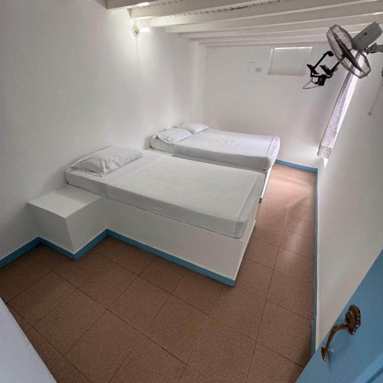 Hotel La Popa Honda Tolima - Family Room with Private Bathroom - 13