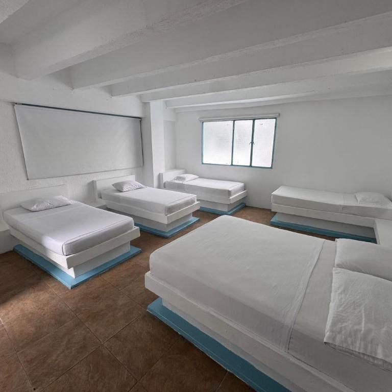 Hotel La Popa Honda Tolima - Family Room with Private Bathroom - 14