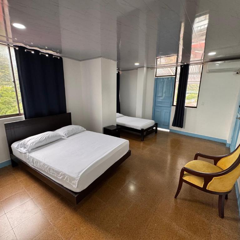 Hotel La Popa Honda Tolima - Triple Room - 2