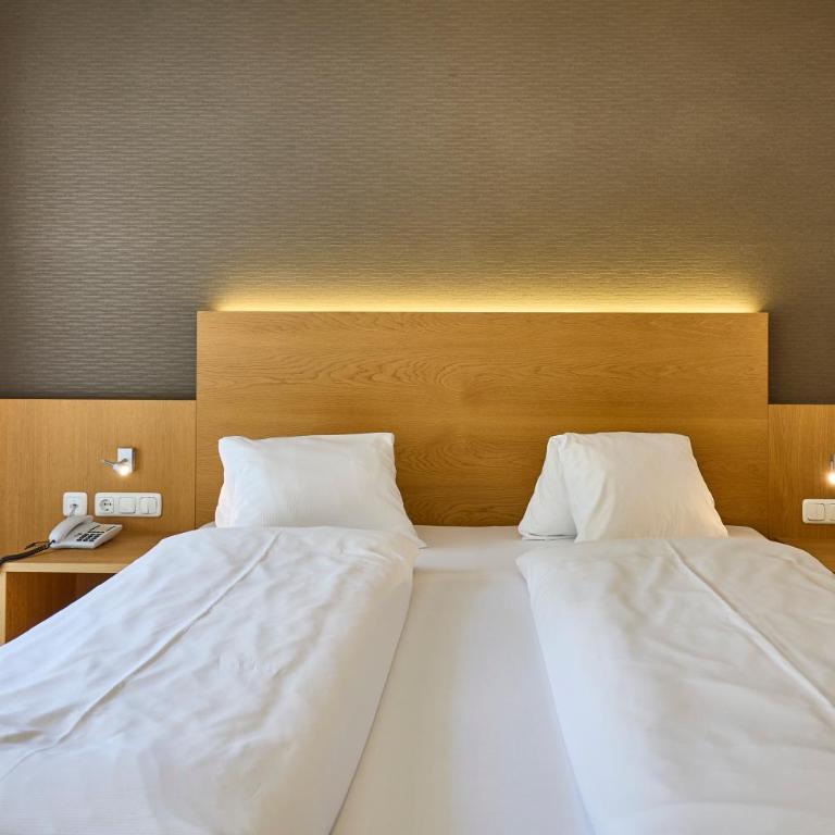 Leni-Marie Saalbach - Doppelzimmer mit Balkon - 6