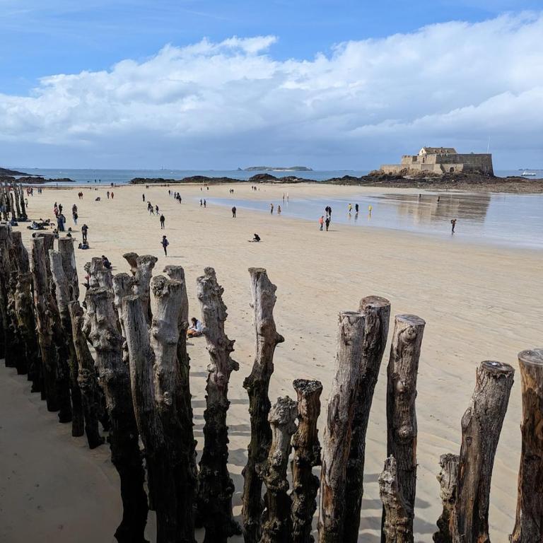 House & Garden - 5 min walk to the beach - Maison 4 Chambres - 9