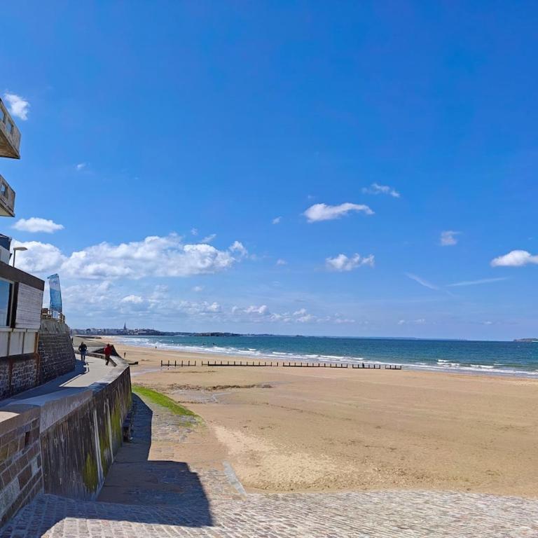 House & Garden - 5 min walk to the beach - Maison 4 Chambres - 38