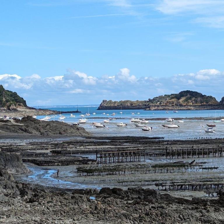 House & Garden - 5 min walk to the beach - Maison 4 Chambres - 50