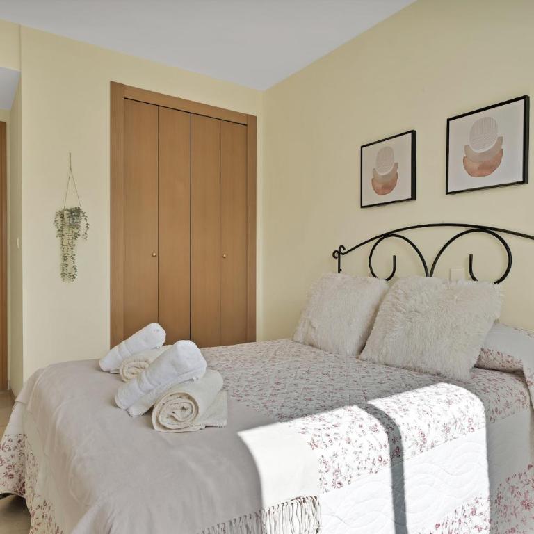 Apartamento con piscina y paddel en Guadalmina Alta - AVIA 2 3 - Apartamento de 2 dormitorios con balcón y terraza - 15