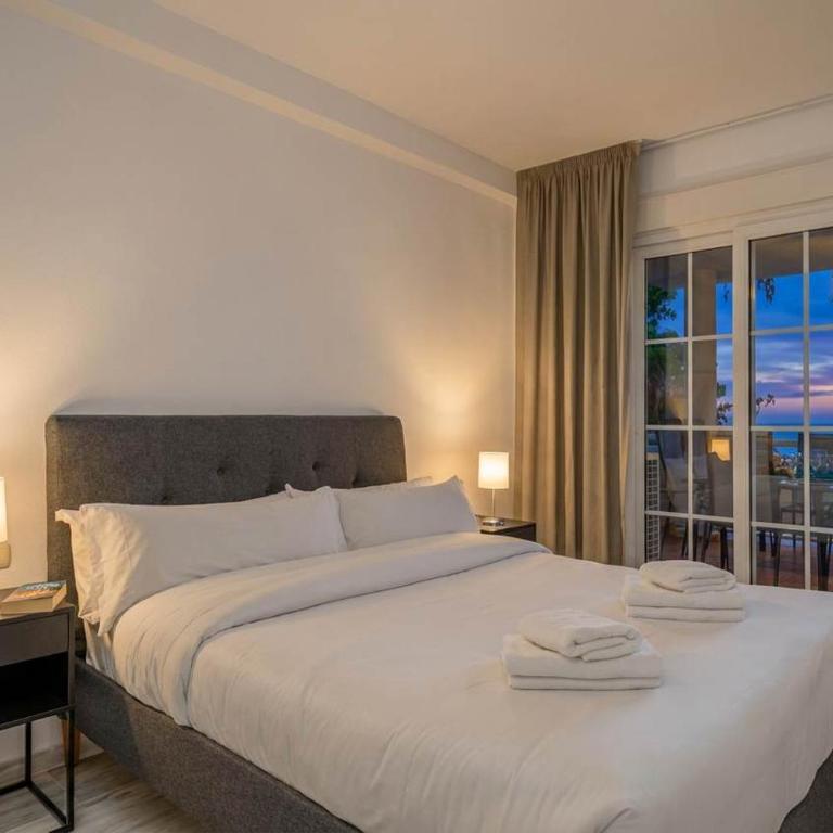 Magnificent apt in Cabopino by Costarentals - M5 - Apartamento - 11