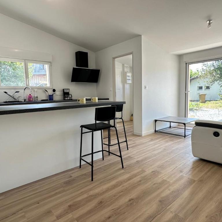 Studio avec terrasse au cœur de Gujan-Mestras - Maison de Vacances - 2