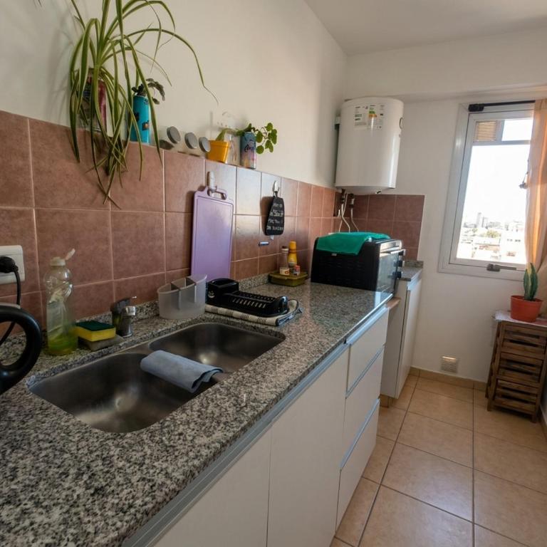 Comodo y luminoso - One-Bedroom Apartment - 10