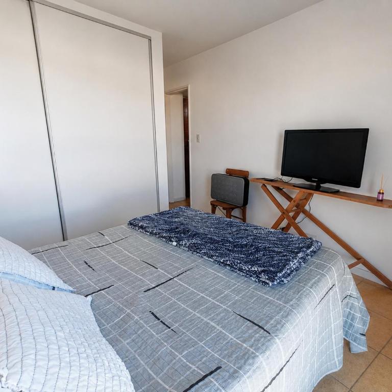 Comodo y luminoso - One-Bedroom Apartment - 17