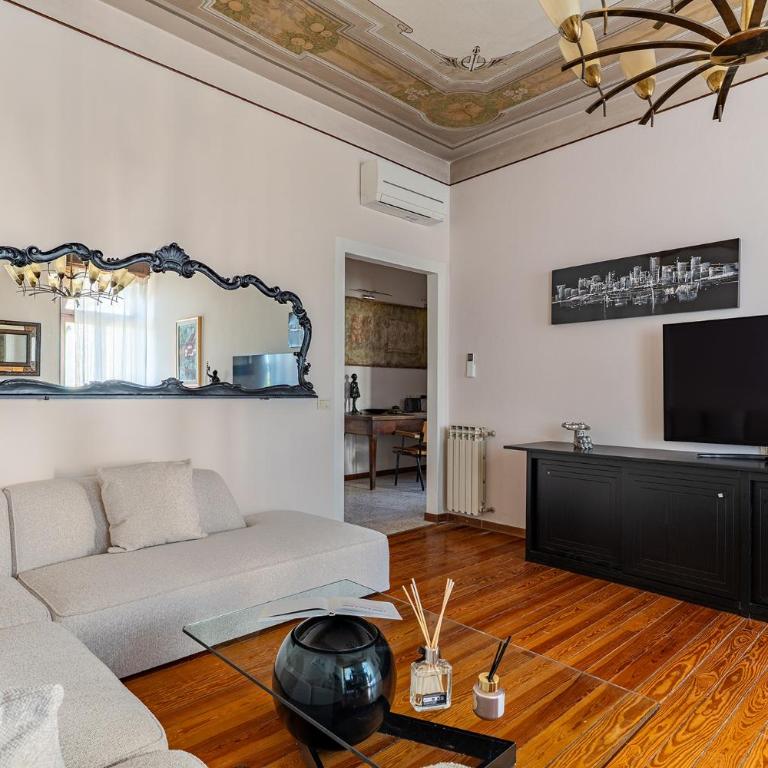 Casa Da Vinci - Four-Bedroom Apartment with Lake View - 7