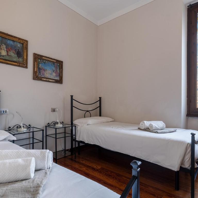 Casa Da Vinci - Four-Bedroom Apartment with Lake View - 24
