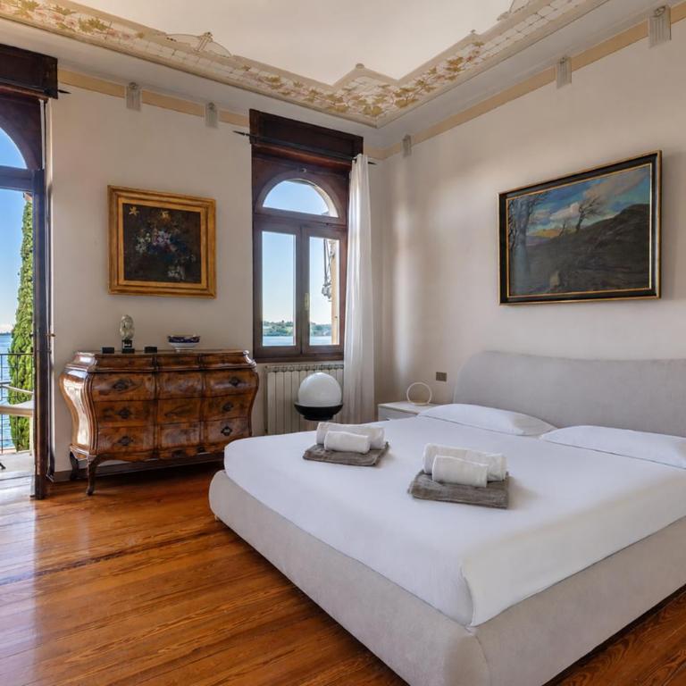 Casa Da Vinci - Four-Bedroom Apartment with Lake View - 16