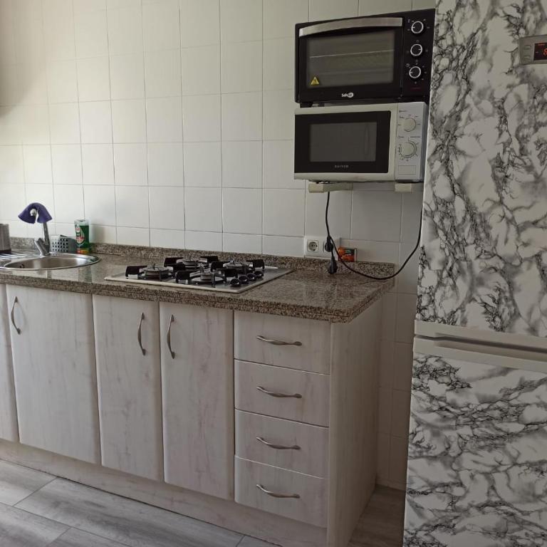 Disfruta Cádiz - Apartamento de 3 dormitorios - 2