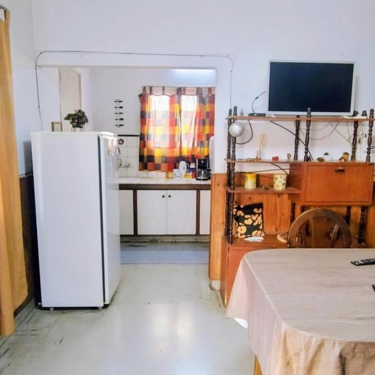 Casa Céntrica Yrigoyen, pleno centro - Casa de 2 dormitorios - 1
