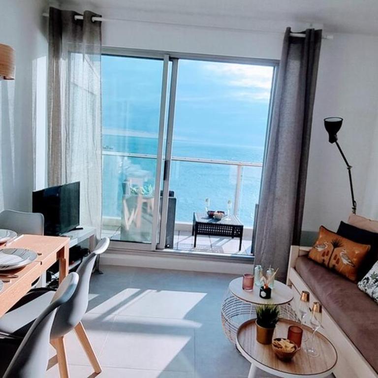 LE MARTY 53 Un Balcon sur la Mer Centre Historique - Apartment - 9