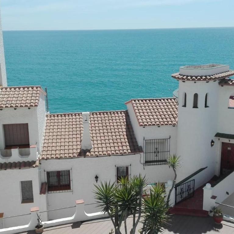 Charming Apartment On The Cliffs with sea views - Two-Bedroom Apartment - 12