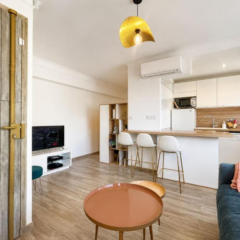 Studio moderne avec vrai lit - proche plages - Studio Familial - 7