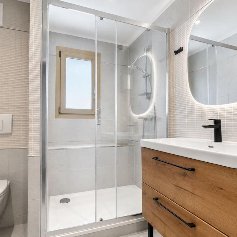 Studio moderne avec vrai lit - proche plages - Studio Familial - 9