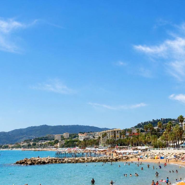 Studio moderne avec vrai lit - proche plages - Studio Familial - 12