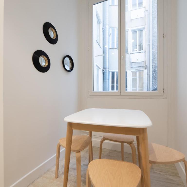 Apartment in Reims - Two-Bedroom Apartment - 13