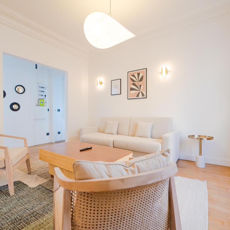 Apartment in Reims - Two-Bedroom Apartment - 1