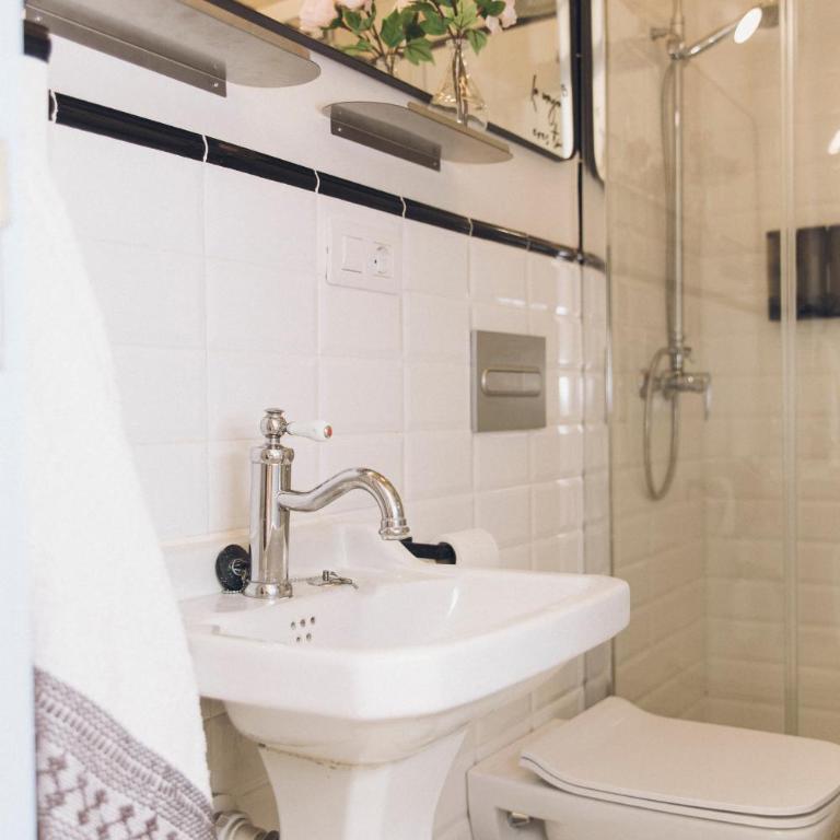 Casa Kilig 40 - Habitación Doble grande con baño compartido - 2 camas individuales - 25