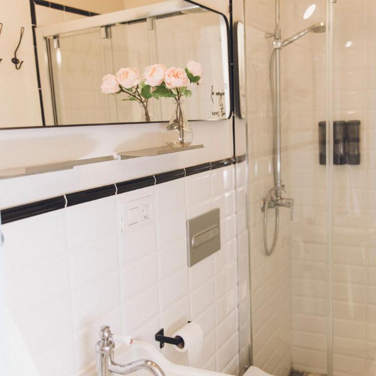 Casa Kilig 40 - Habitación Doble grande con baño compartido - 2 camas individuales - 34