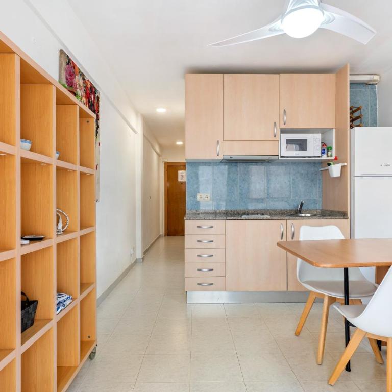 Caliu Mar La Pineda - Appartamento Deluxe con 2 Camere da Letto e Vista Giardino - 4