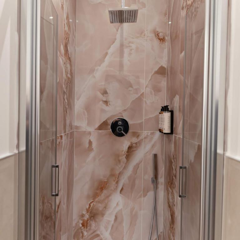 Central Station Bright Boutique Room With Ensuite - Camera Matrimoniale - 10