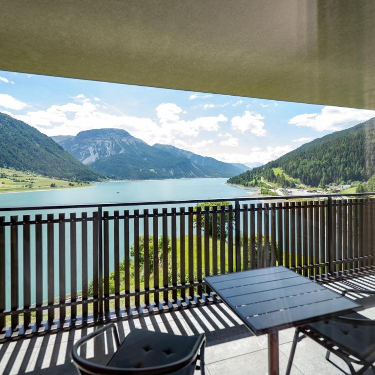 Residence Froy - Apartment mit Seeblick - 3