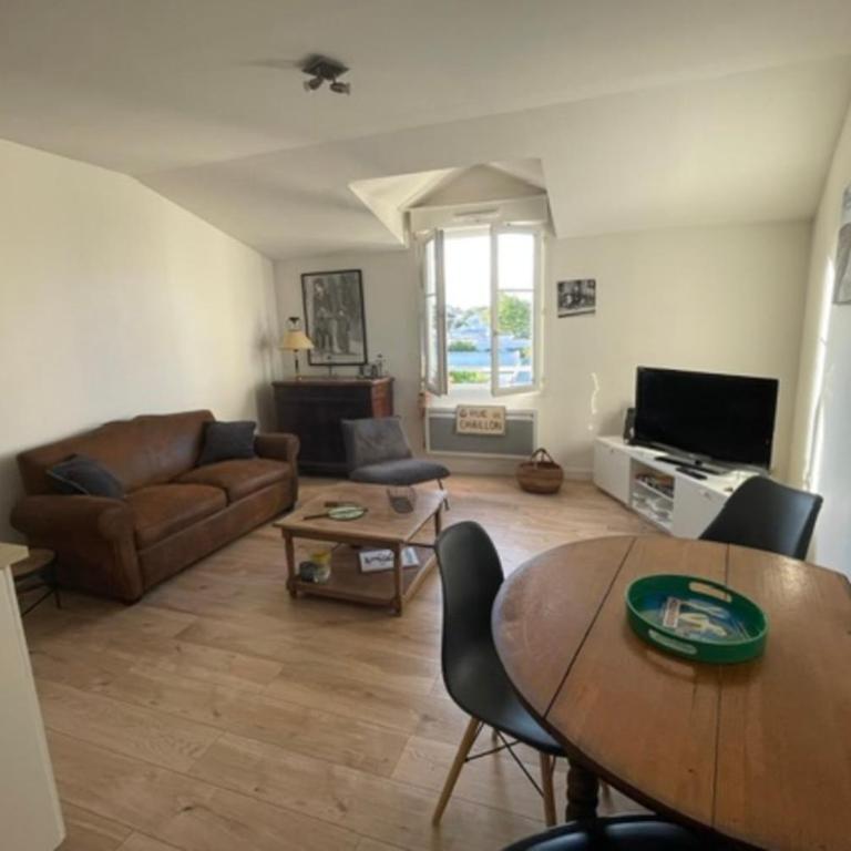 Charming quiet apartment with views over rooftops - Apartment - 2