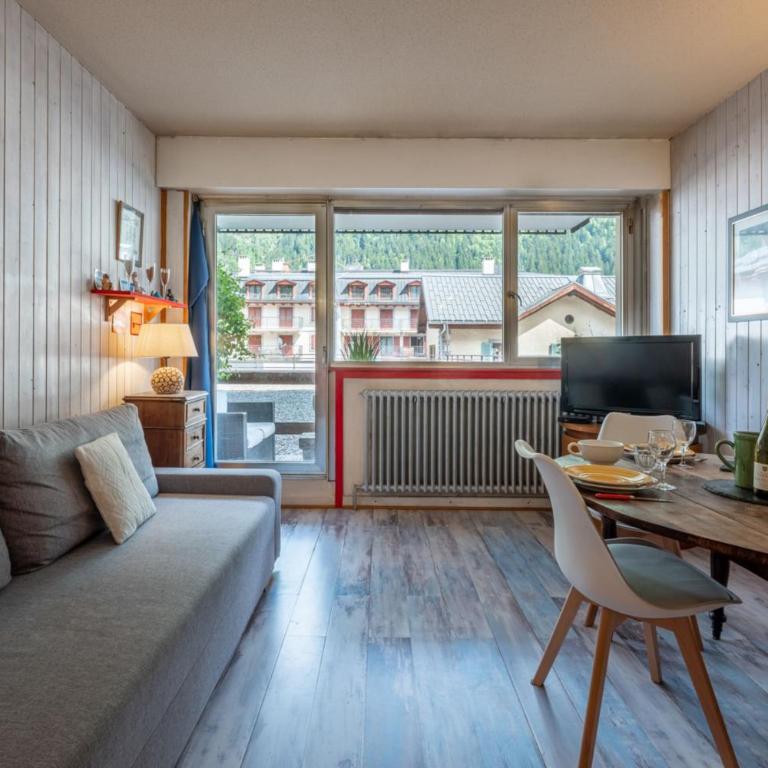 In the center of Chamonix with views of Mont Blanc - Apartment - 5