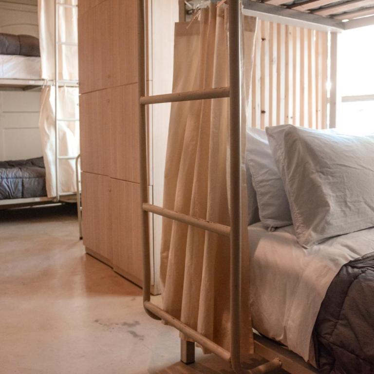 Gran casa privada en Mendoza centro hasta 15 personas - Three-Bedroom House - 27