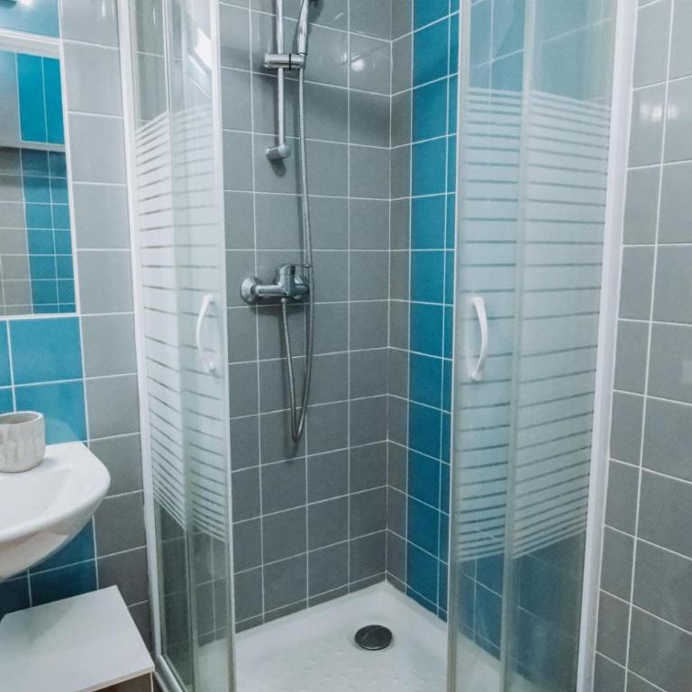 Studio cosy Métro à 2 min Accès rapide à Lyon - Apartment mit 1 Schlafzimmer - 15